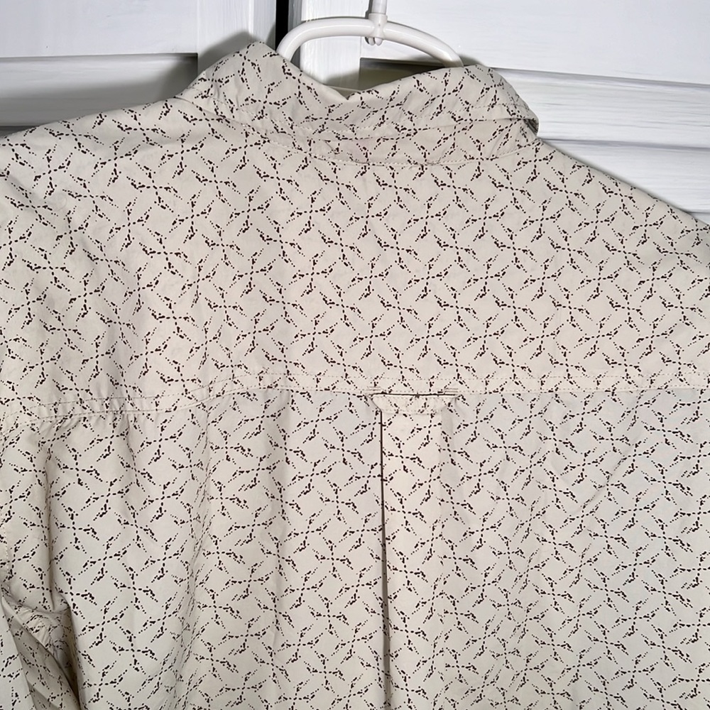 The‎ North Face Men’s long sleeve button up shirt. Size L. Excellent condition. - Picture 5 of 8
